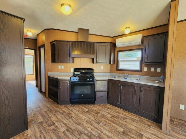 Foto del edificio - 140 Holy Temple St