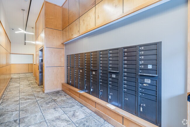 Sala de correo - Old Stone Row