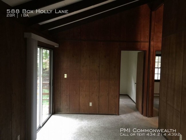 Building Photo - 588 Box Holly Ln