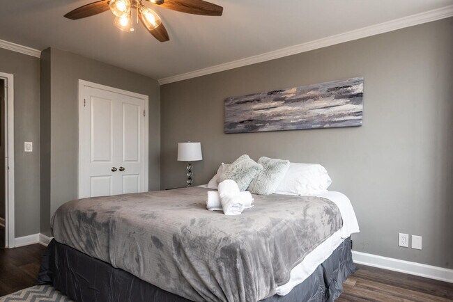 Foto del edificio - 215 Piedmont Ave NE