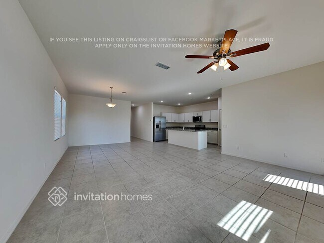 Foto del edificio - 19363 W Hazelwood St