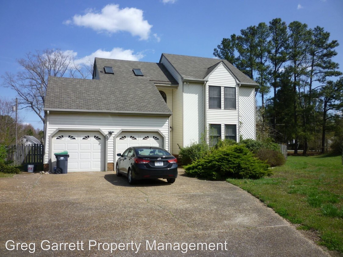 4400 Powhatan Xing, Williamsburg, VA 23188 House Rental in