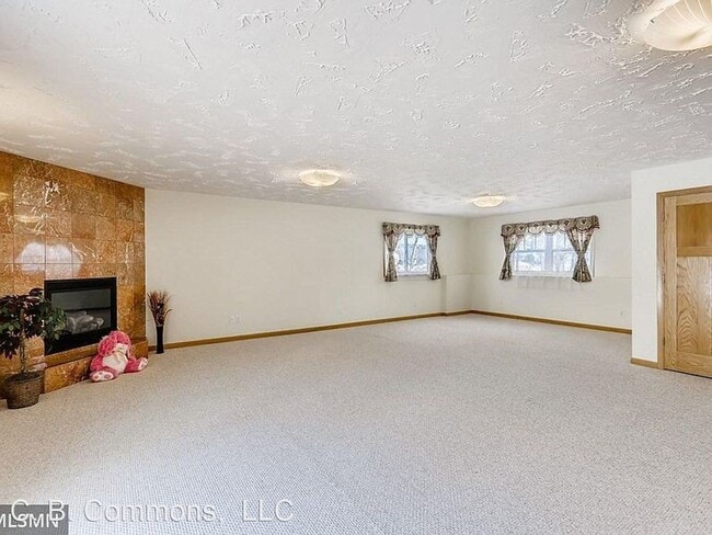 Building Photo - 6 br, 3 bath House - 8634 Edison St NE