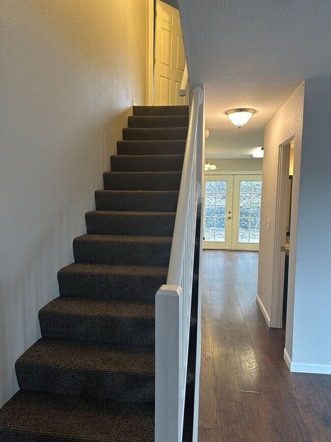 Foto del edificio - 3 Bedroom/1.5 Bath w/partial Mountain Views