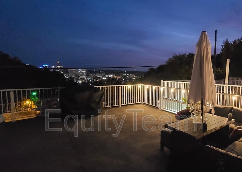 154 Dorchester Ave, Cincinnati, OH 45219 Condo for Rent in Cincinnati