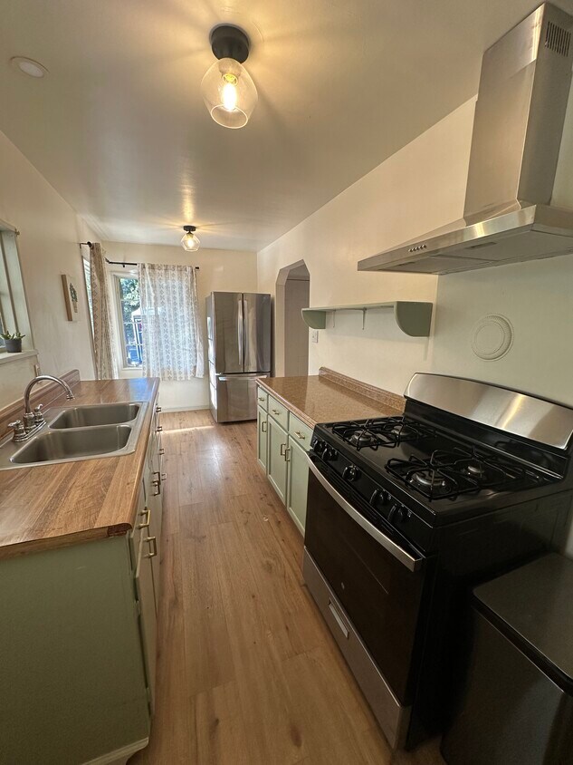 Foto principal - 13559 Arnold Dr