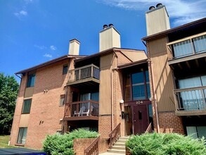 Building Photo - 104 Mountain Rd