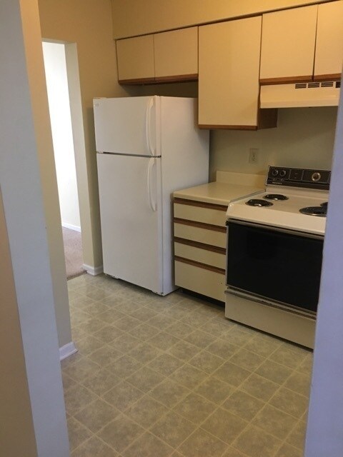 Primary Photo - 2bedroom 1.5bath Townhouse Carolina Road $...