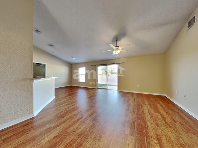 Foto del edificio - 3701 W Wheeler Rd