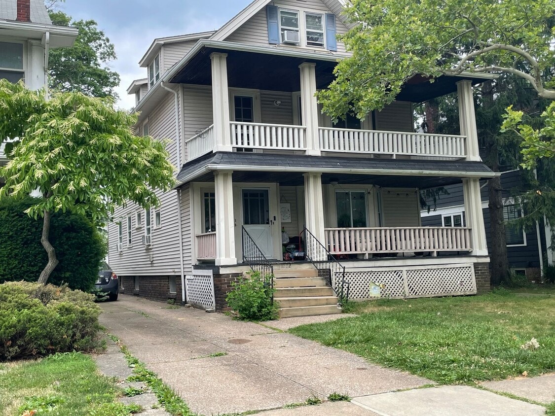 Primary Photo - 2-Bedroom Lakewood Gem in the Heart of the...