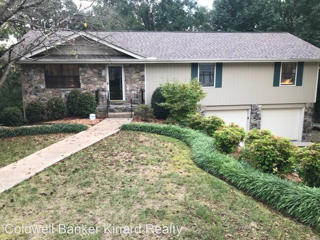 Building Photo - 3 br, 2 bath House - 736 Ashley Forest Dr