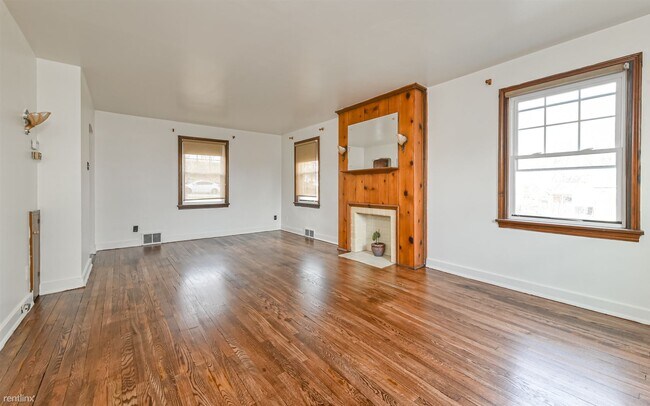 Building Photo - 3 br, 1 bath House - 1321 Brinton Rd