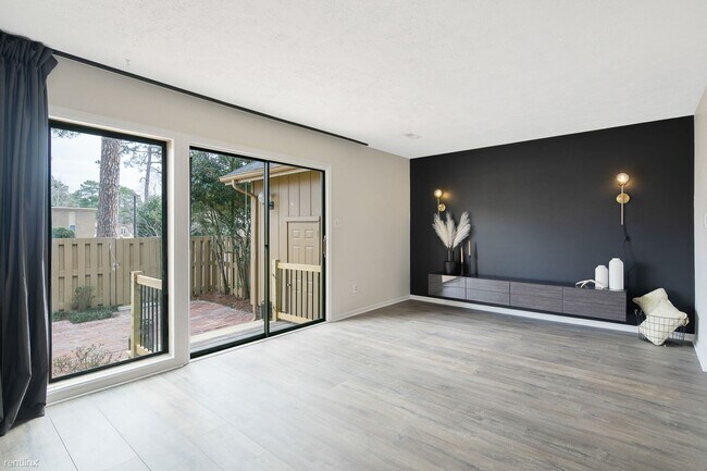 Foto del edificio - 2 br, 2.5 bath Townhome - 4604 Dow Court