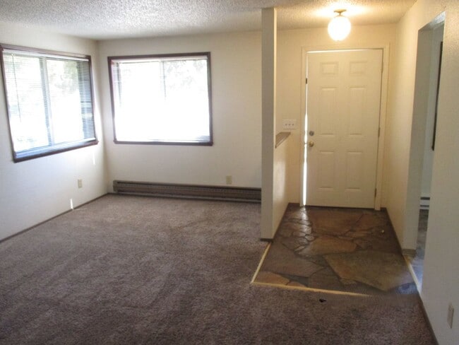Building Photo - Paige - 13104