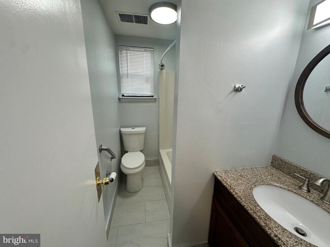 Foto del edificio - 7900 Frankford Ave