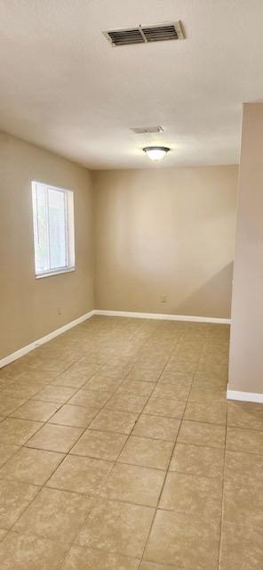 Foto del edificio - 4184 Mt Vernon Ave