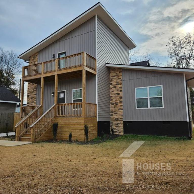 Photo - 205 Blackwood St