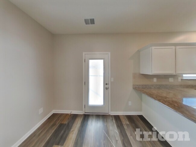 Foto del edificio - 383 Middleton Ln