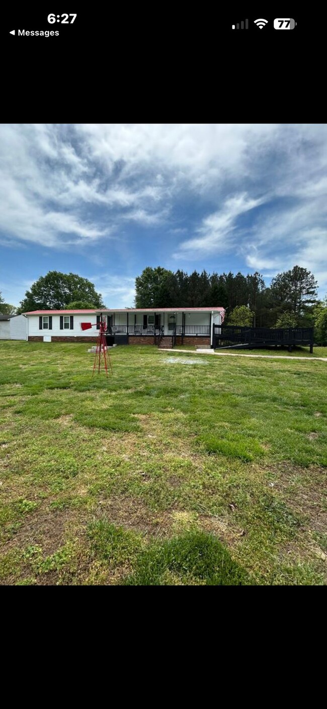 Building Photo - 120 Eastridge Ln