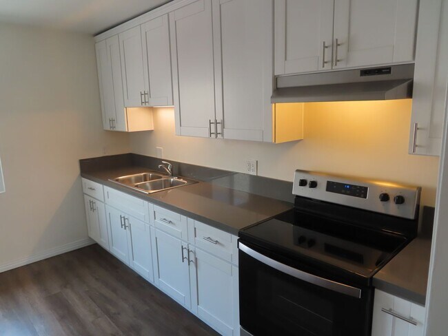 Foto del edificio - Renovated Two Bedroom Apartment in La Mesa