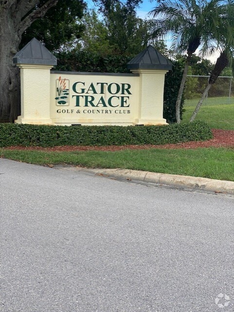 Building Photo - 4215 Gator Trace Ave