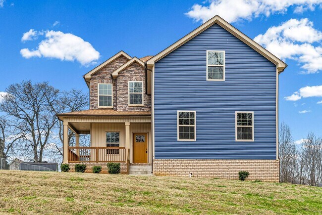 Building Photo - Pet Friendly Four Bedroom!