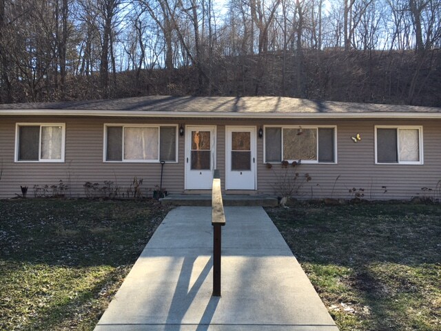 Primary Photo - 4110 W Smithville Rd
