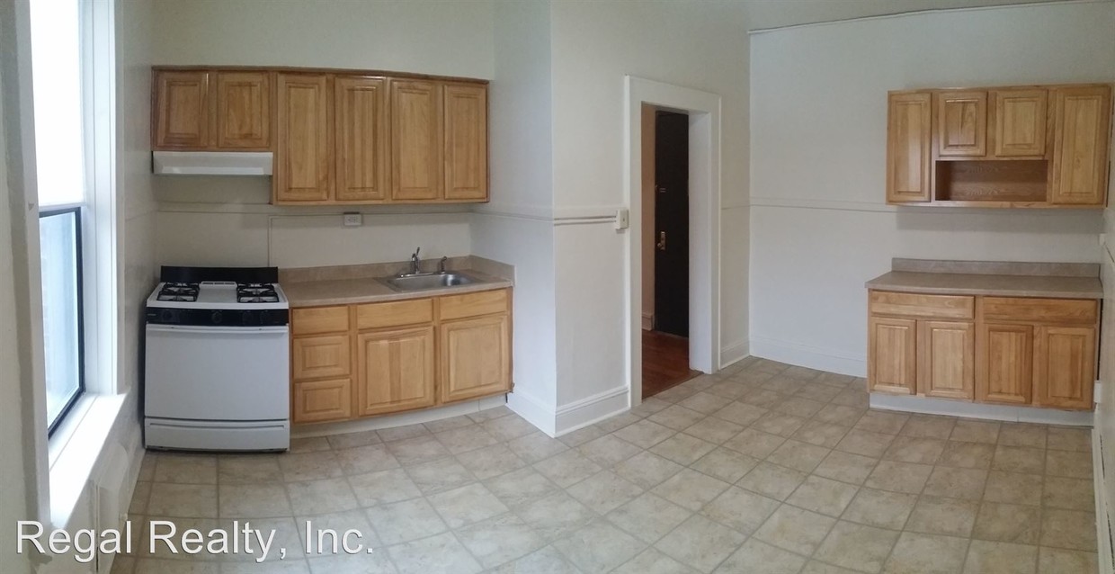 Primary Photo - 230 Anderson St