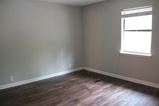 Photo - 1 Bed/ 1 Bath Condo! Harding / Southern Hills Area! Pets ok!