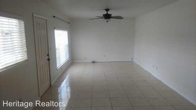 Foto del edificio - 977 E Grangeville Blvd