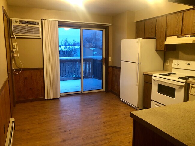 Building Photo - 4773 Ravenswood Dr SW