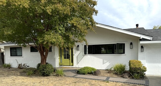 Building Photo - 218 Steven Cir