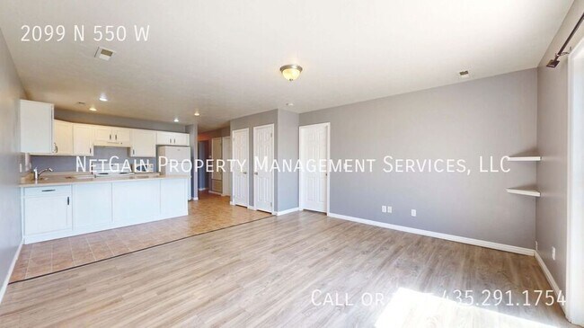 Building Photo - 2099 N 550 W