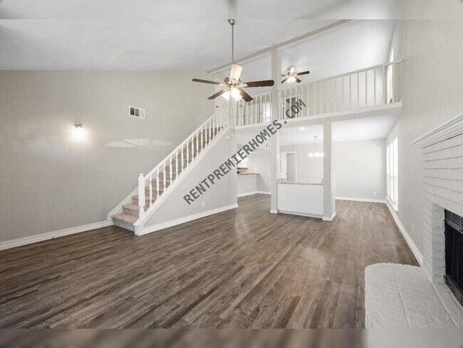 Foto del edificio - 2407 Forestmeadow Dr
