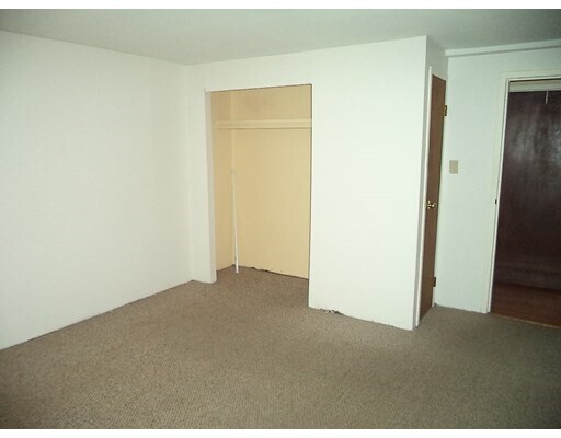 Building Photo - 13 Silvestri Cir