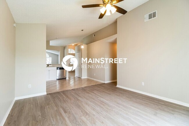 Foto del edificio - 4 Bedroom Pet-Friendly Home in Orlando, FL...