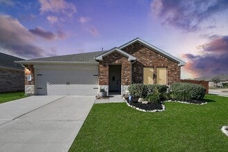 Building Photo - 4315 Nervesa Dr.