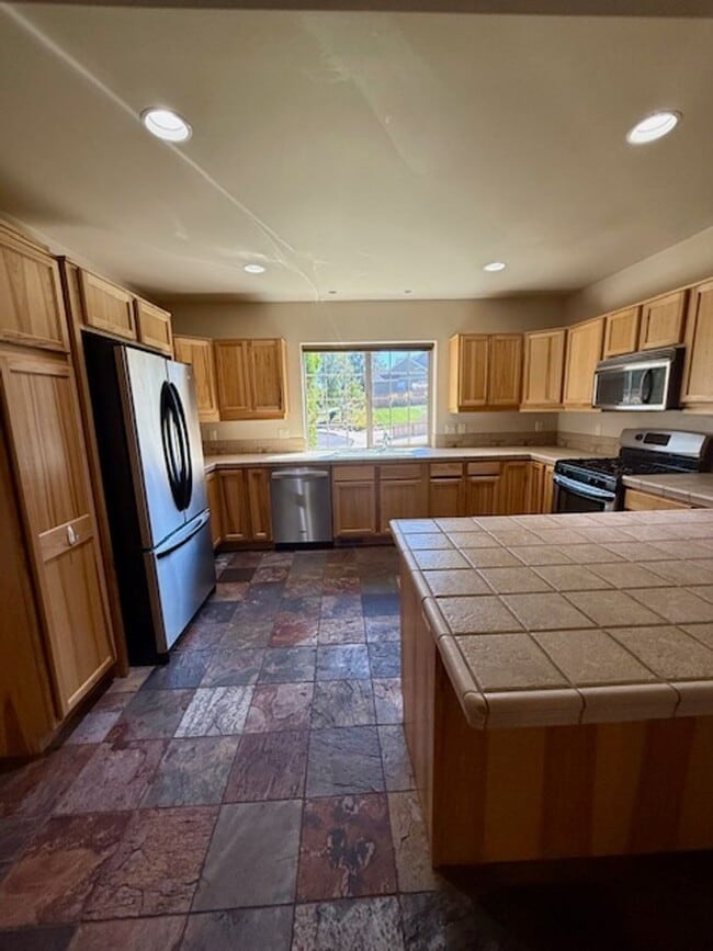 Foto del edificio - Charming 3 Bedroom Single-Level Home in Ba...