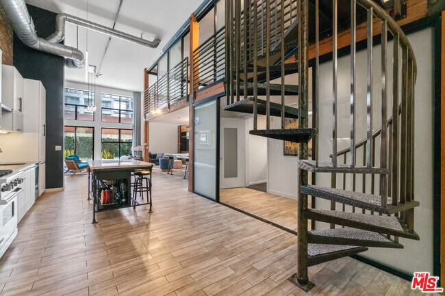 Foto del edificio - 4115 Glencoe Ave