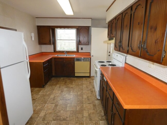 Foto del edificio - 326 N Monroe St