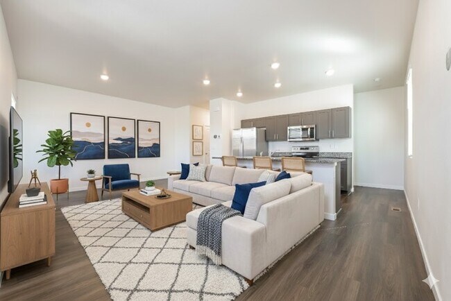 Building Photo - 13561 Oneida Ln