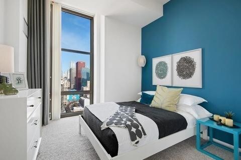 Foto principal - 11 E 9th St