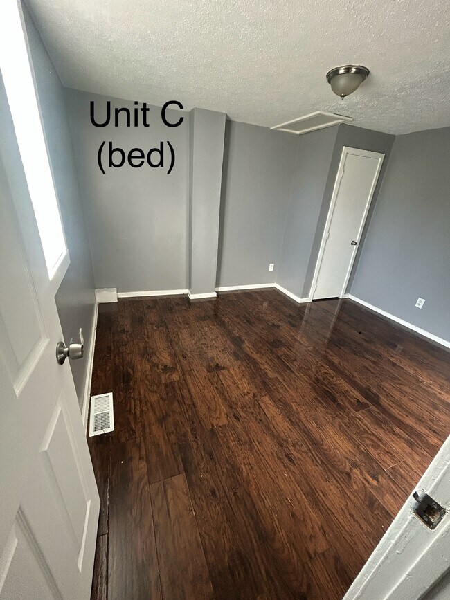 Foto del edificio - Seneca Ave