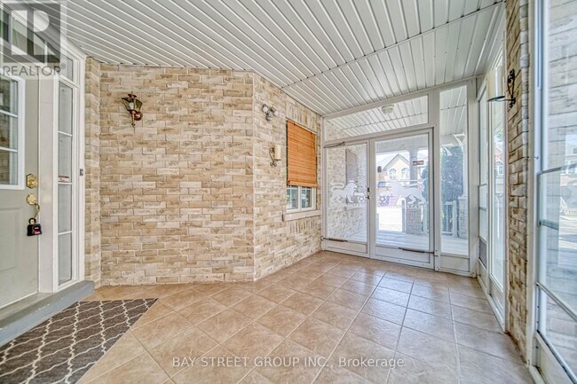 Building Photo - 77 Weatherill Rd