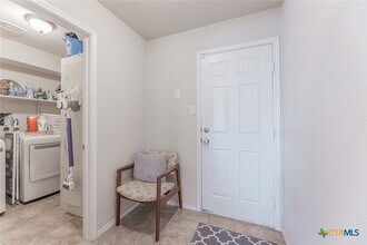 Building Photo - 207 Christopher Dr
