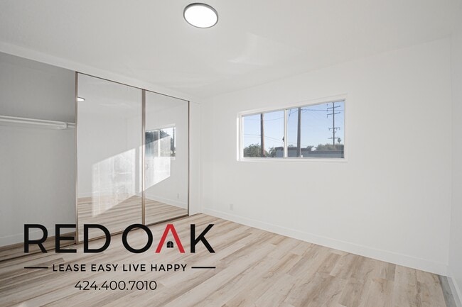 Foto del edificio - 6501 Cherry Ave