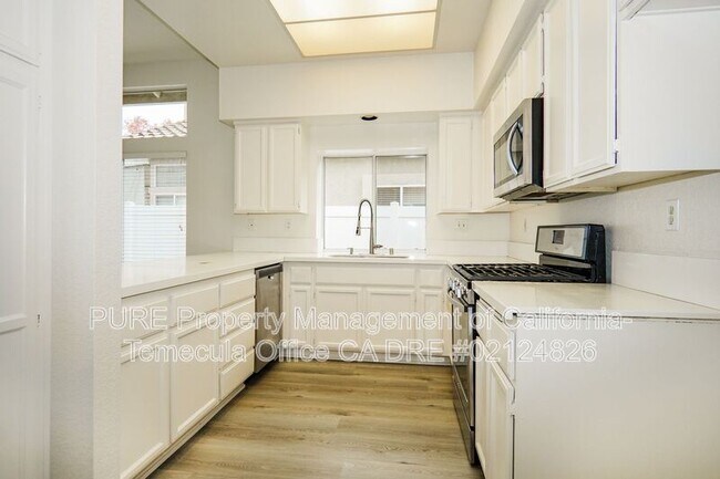 Building Photo - 40226 Tanager Cir