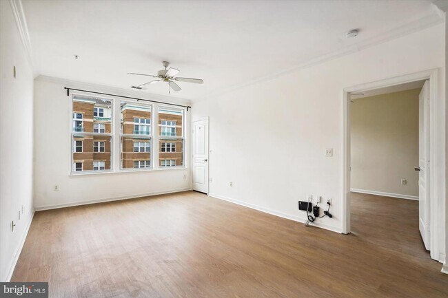 Building Photo - 12000 Market St