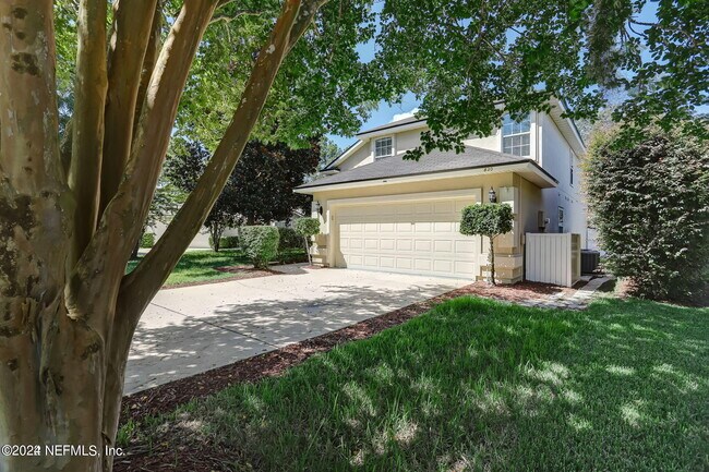 Building Photo - 830 S Lilac Loop