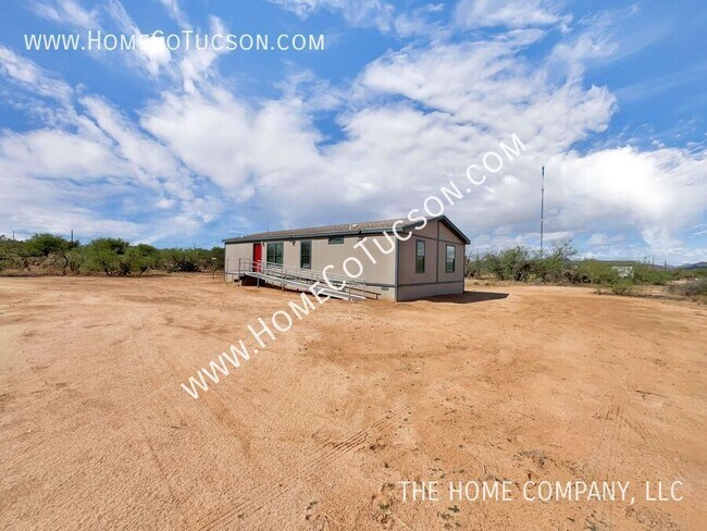 Building Photo - 9410 S Van Dr